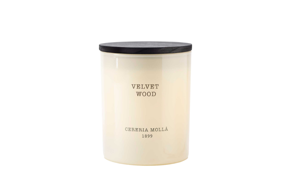 Velvet Wood Classic Candle 8 OZ