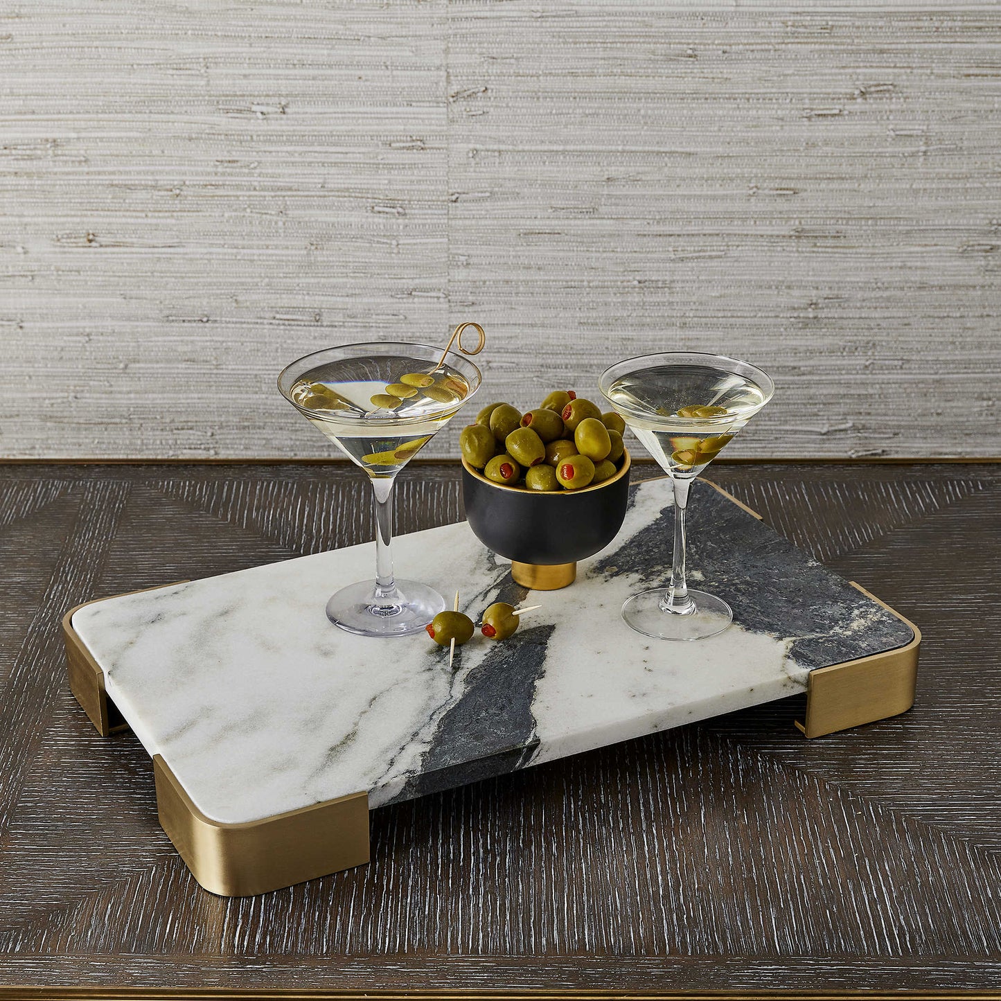 Elevated Tray/Plateau - Panda Marble